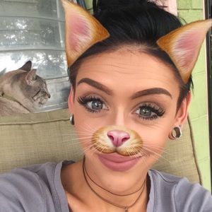 Meet your Posher, Kara